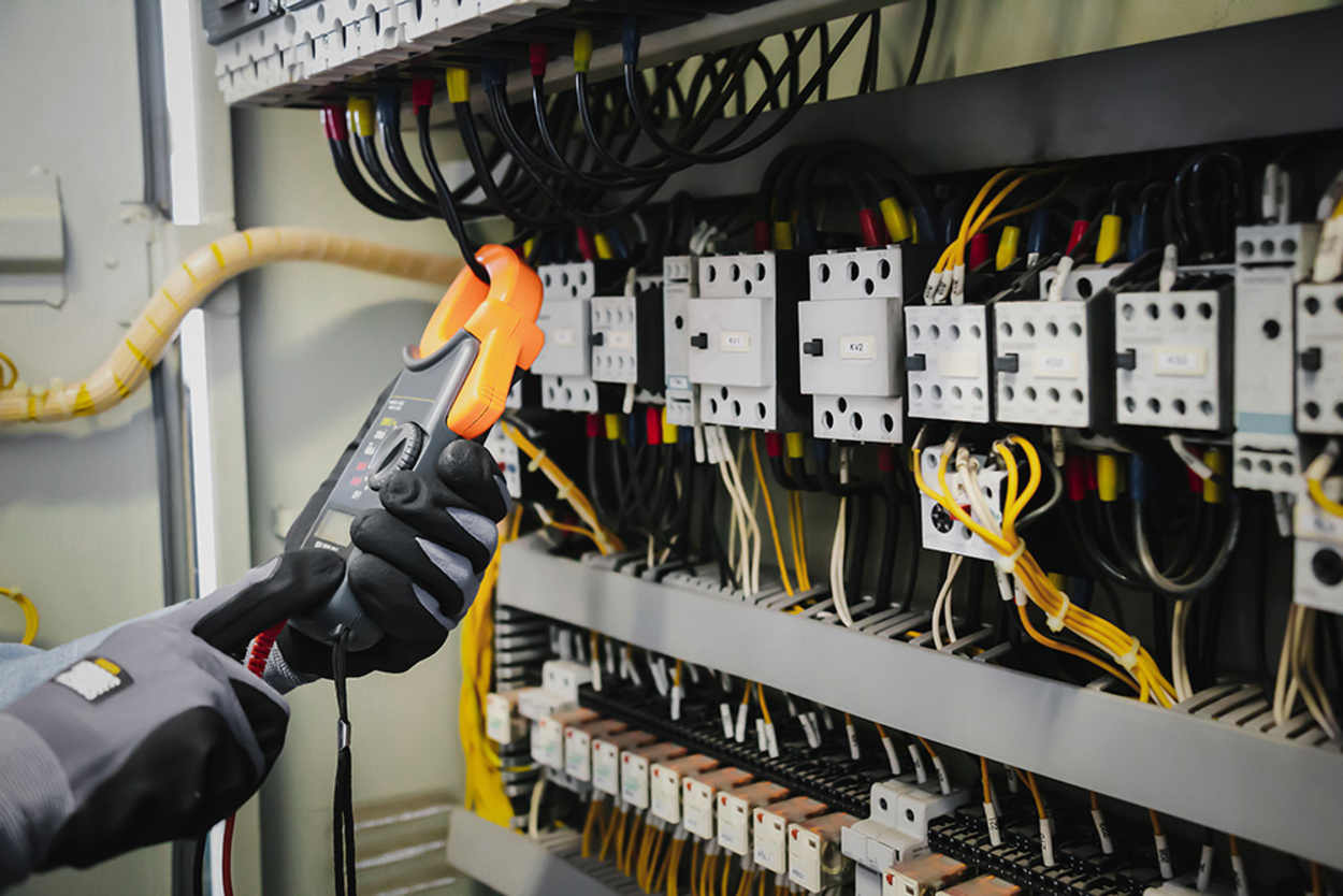 DGUV Vorschrift 3-Check bei Elektrotechnik SF in Grub am Forst